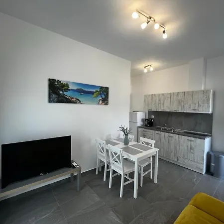 Sea Point Hanioti